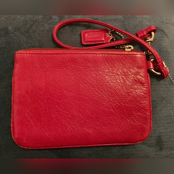 Coach Poppy Red Leather Wristlet 6 x 4.25 EUC - Picture 2 of 5